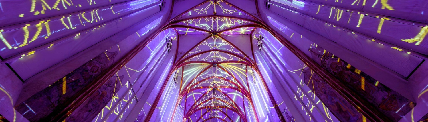 Design ohne Titel - Infinity in der Minoritenkirche q ©Uwe Moosburger